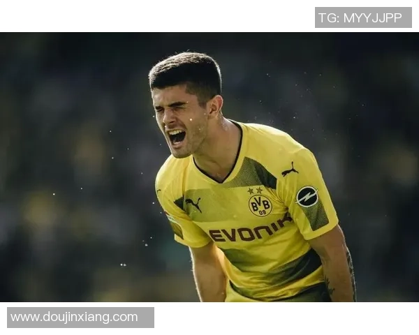 达尼洛的足球之路：从青训到职业生涯的辉煌与挑战